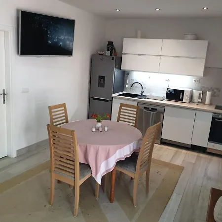 Paradiso Apartamento Murter