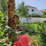 Paradiso Apartman *